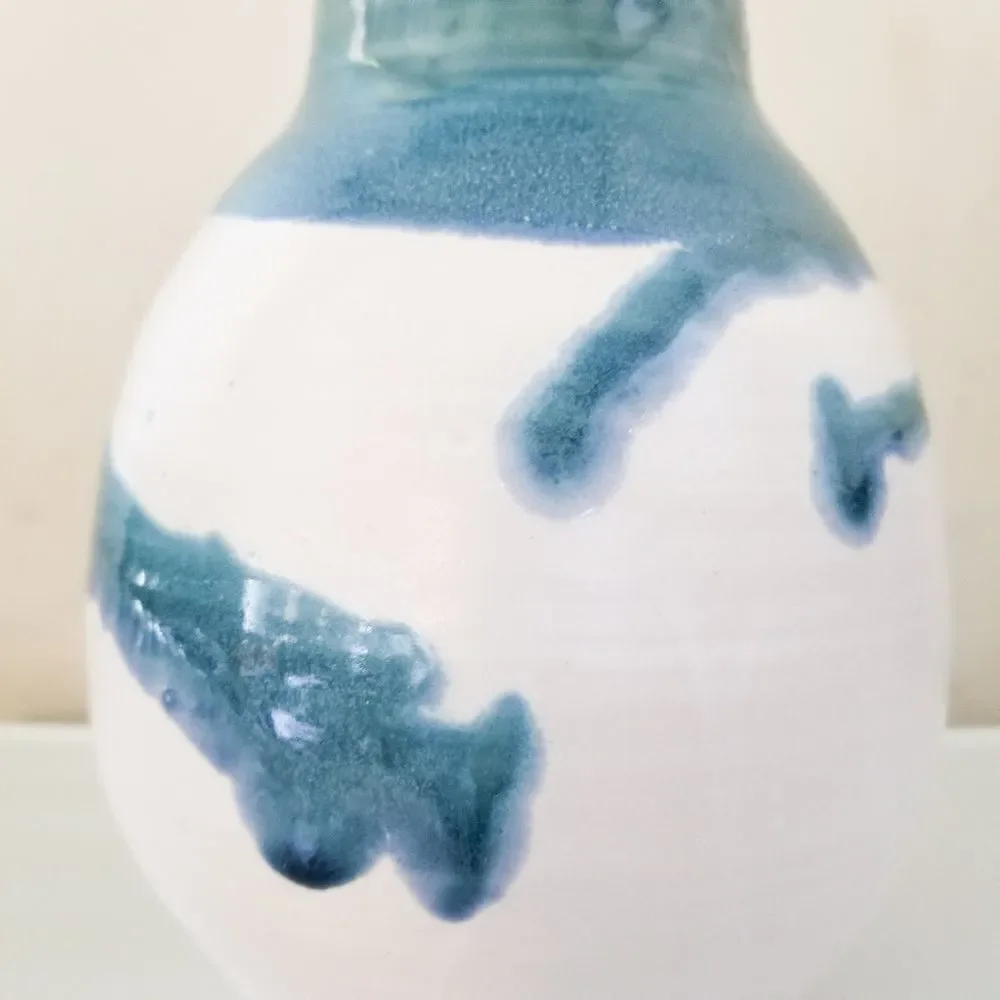 Vintage prispot porcelain drip glass vase
